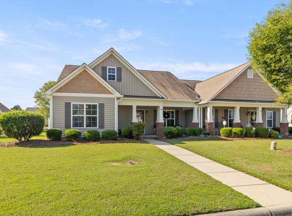 44 E Moss Creek Drive, Clayton, NC 27520