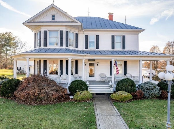 187 HOUFF RD, WEYERS CAVE, VA 24486