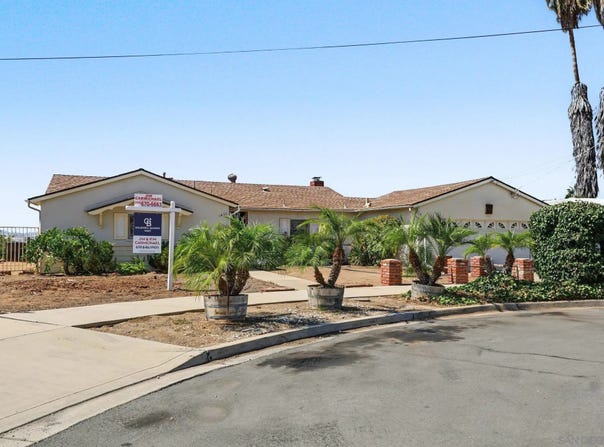 1475 VICKSBURG DR, El Cajon, CA 92021