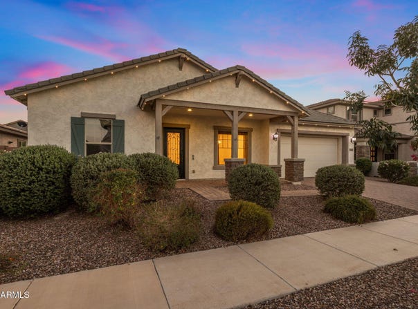 21171 E CARRIAGE Way, Queen Creek, AZ 85142
