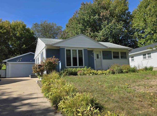 1426 N 1ST AVENUE, Wausau, WI 54401