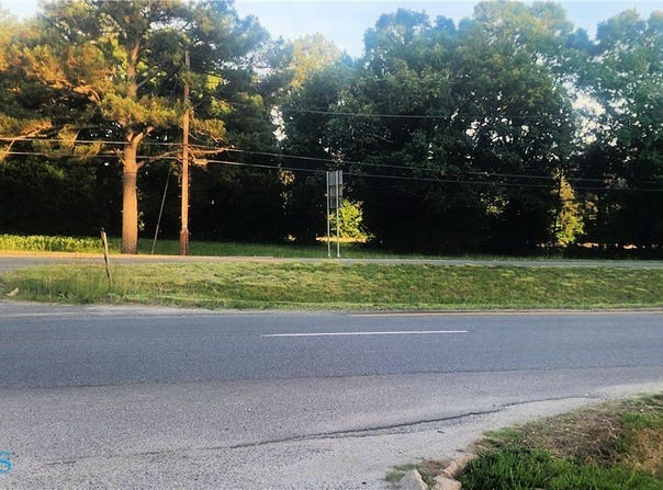 George Washington Mem Highway, Gloucester, VA 23061