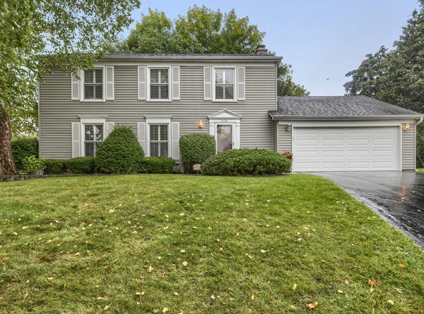 408 Creighton Lane, Schaumburg, IL 60193