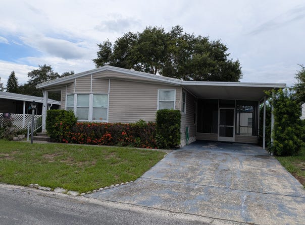 215 Taho Circle, Valrico, FL 33594