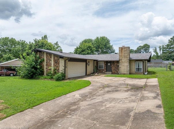 1903 N 46th TER, Fort Smith, AR 72904