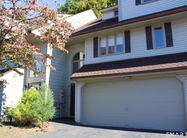 67 Apple Hill, Newington, CT 06111