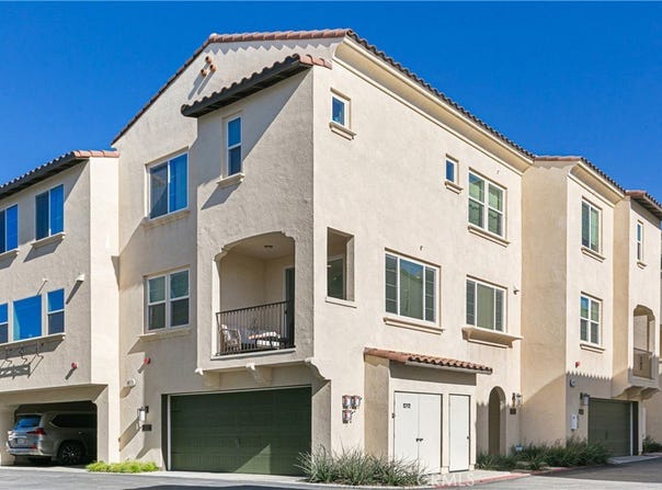 322 Ford Road, Costa Mesa, CA 92627