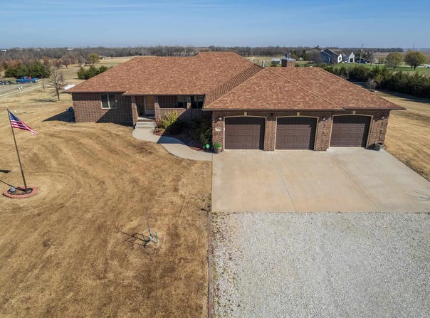 5200 W 103rd St S, Peck, KS 67120