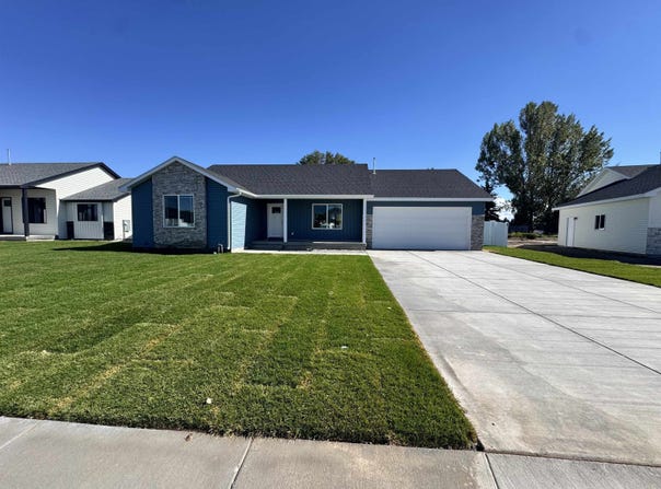 397 Wind River Dr, Shelley, ID 83274