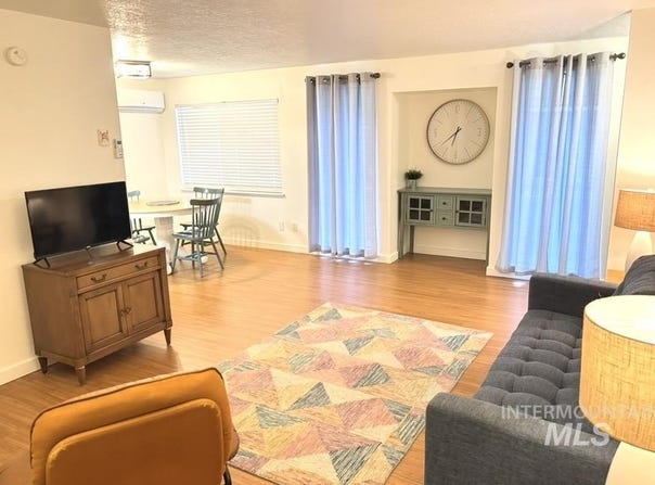 738 Washington St N, Twin Falls, ID 83301