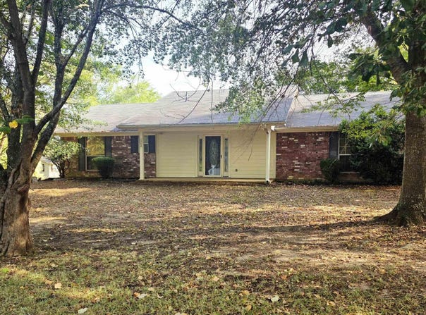 1304 N Whatley, White Oak, TX 75693