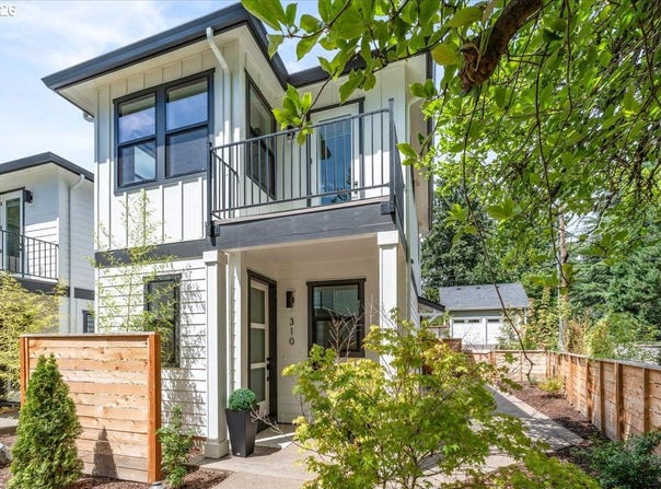 310 G Ave, LakeOswego, OR 97034