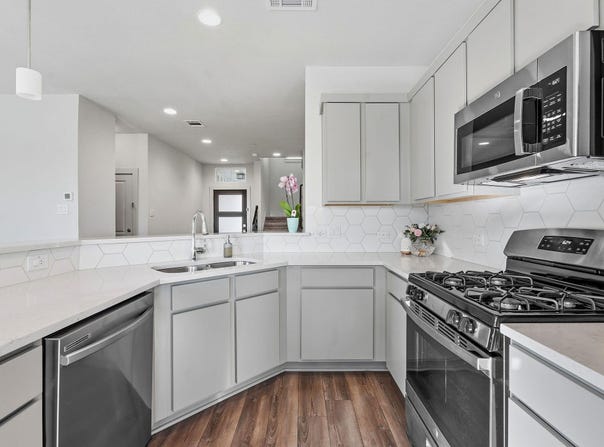 2260 Local Rebel Loop, Leander, TX 78641