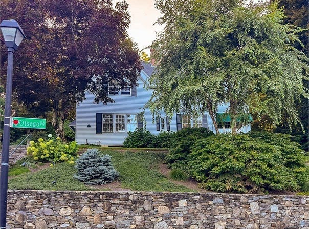 39 Otsego Road, Worcester, MA 01609