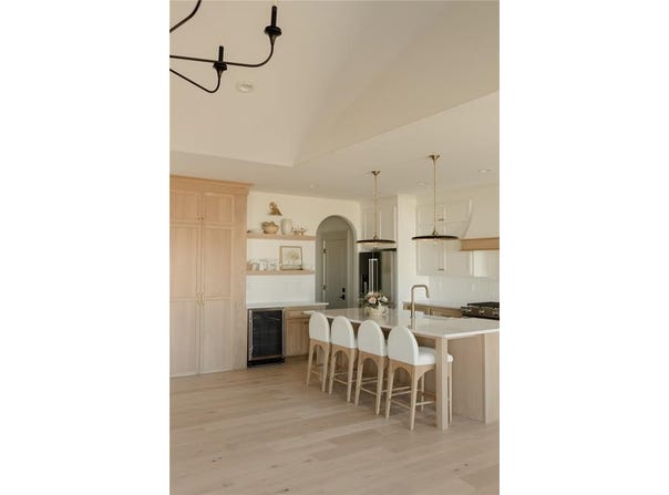 1523 Eagleview Drive, Fairfax, IA 52228