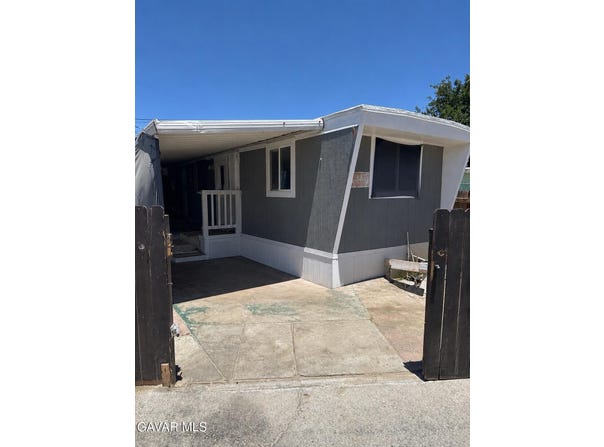 45541 E 30th Street, Lancaster, CA 93535