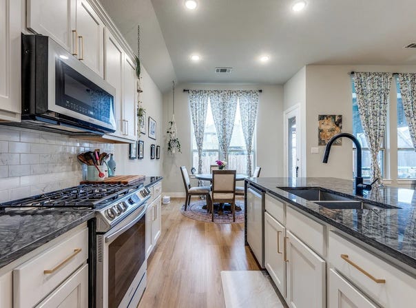 1249 Meridian, Forney, TX 75126