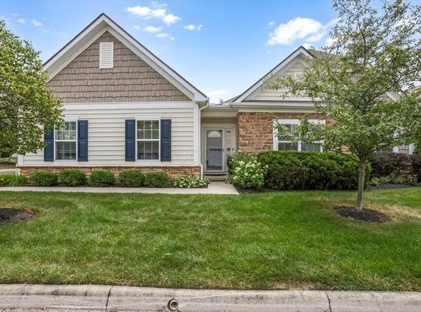 4562 Newport Loop E, Grove City, OH 43123