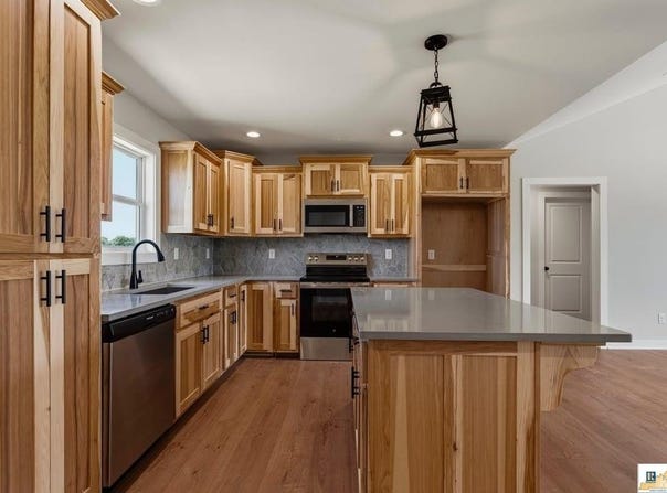 275 J S King Road, Glasgow, KY 42141