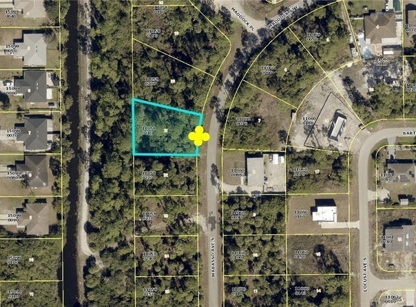 610 Wabasso Avenue S, Lehigh Acres, FL 33974