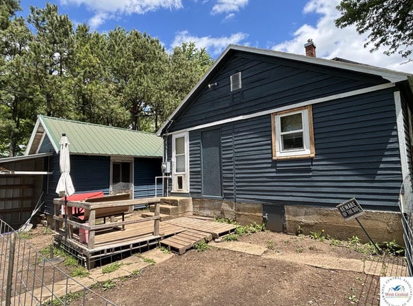 105 N Pine Street, Cole Camp, MO 65325