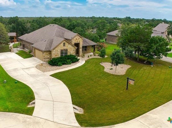 107 Tylee Circle, Bastrop, TX 78602
