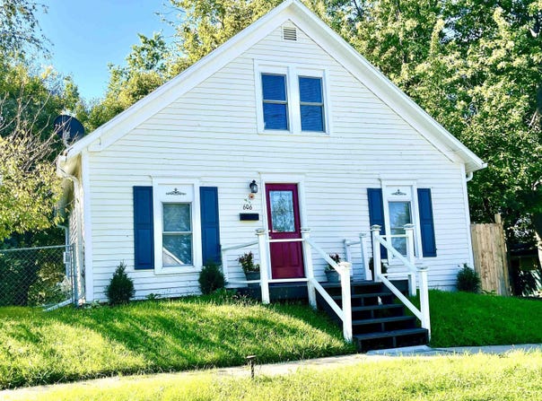 606 W Adams Avenue, Fairfield, IA 52556