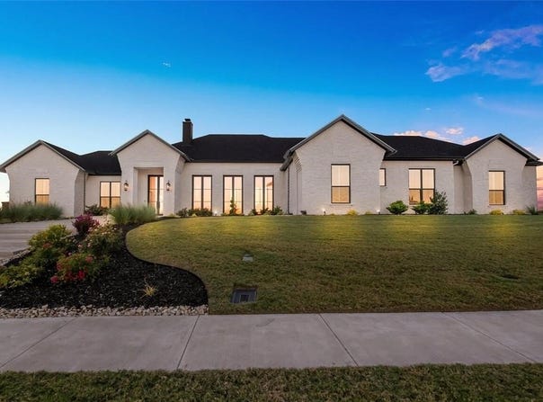 134 Sunflower Street, Lorena, TX 76655