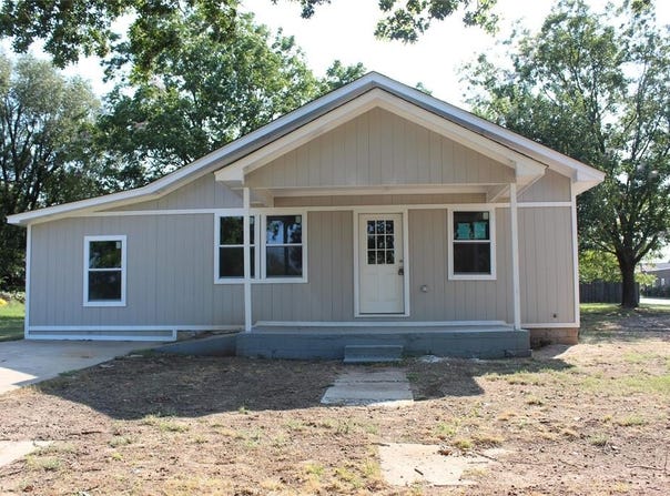 1206 Mitacek Avenue, Prague, OK 74864