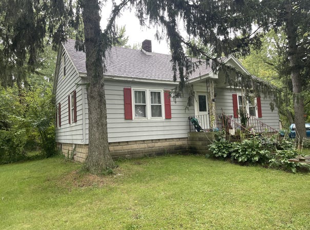 7078 US-12, Three Oaks, MI 49128