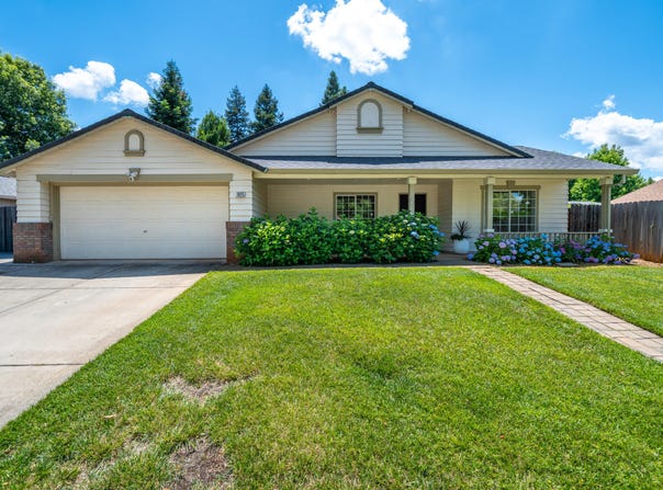 1925 Jeanae Court, Redding, CA 96002