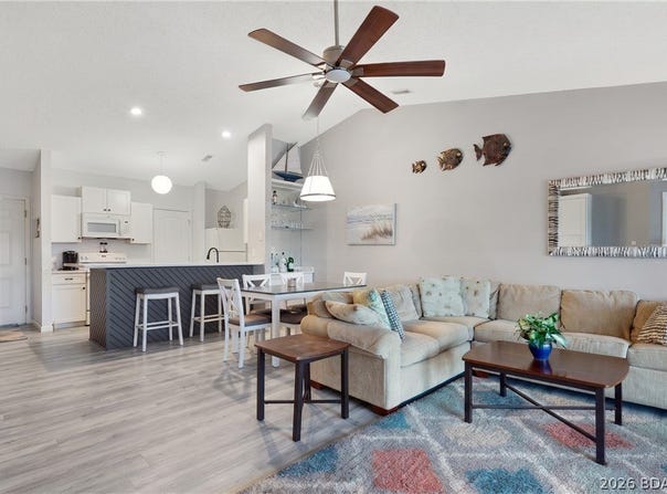 98 Jonathan Drive, Lake Ozark, MO 65049
