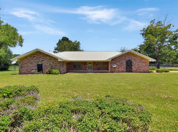 8059 Bryant, Silsbee, TX 77656