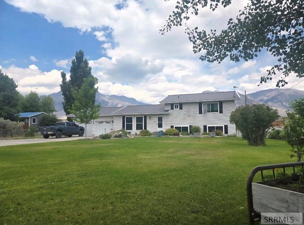 111 Hickok, Mackay, ID 83251