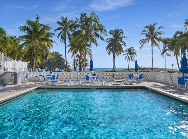 111 N Pompano Beach Blvd, Pompano Beach, FL 33062