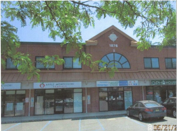 1876 State Route 27, Edison, NJ 08817