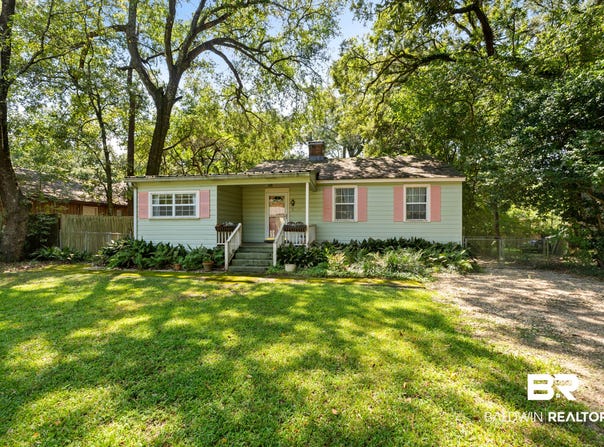 5105 E Village Circle, Mobile, AL 36608