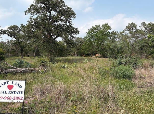 000 Deer Loop, La Grange, TX 78945