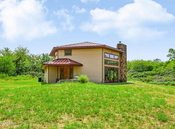 9550 Maple Road, Carthage, MO 64836