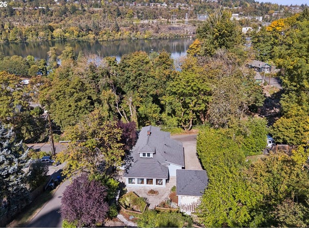 216 3RD Ave, OregonCity, OR 97045