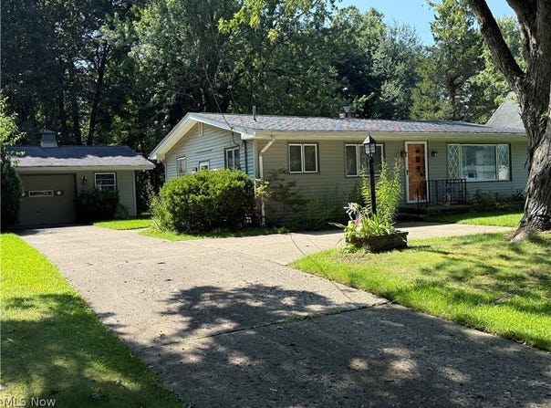 203 W Main Road, Conneaut, OH 44030