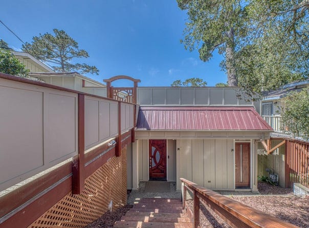 1104 Austin AVE, PACIFIC GROVE, CA 93950