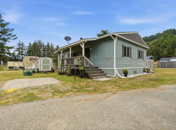 16400 US 101 N, Klamath, CA 95548