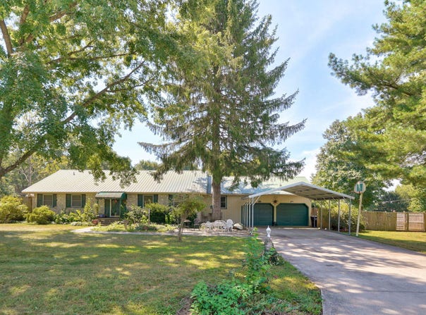 6230 E Spring Circle Drive, Springfield, MO 65809