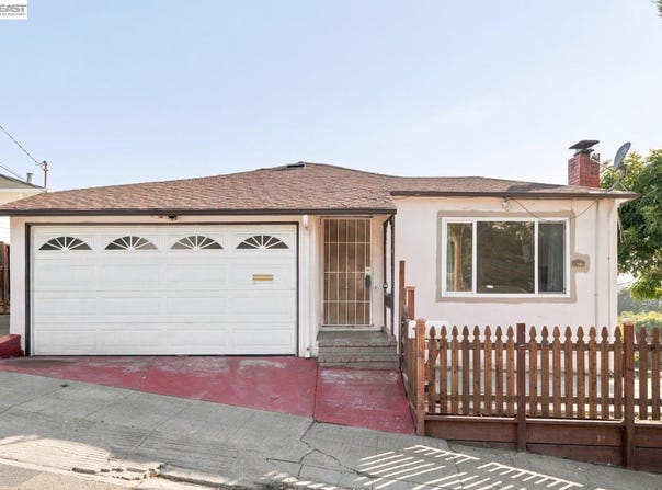 17005 Santa Fe St, Ashland, CA 94541