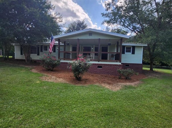 407 S Mills Street, Doerun, GA 31744