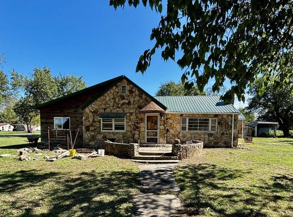 317 Fourth, Humboldt, KS 66748