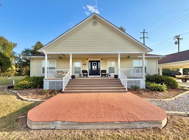 210 Cove Lane, Jonesville, LA 71343