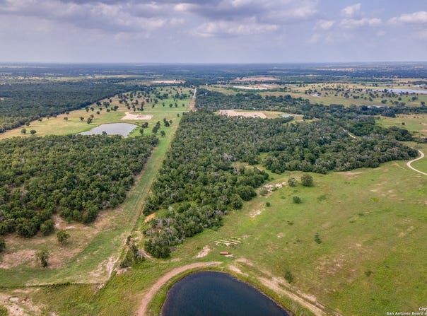 Cr 345, Gonzales, TX 78629