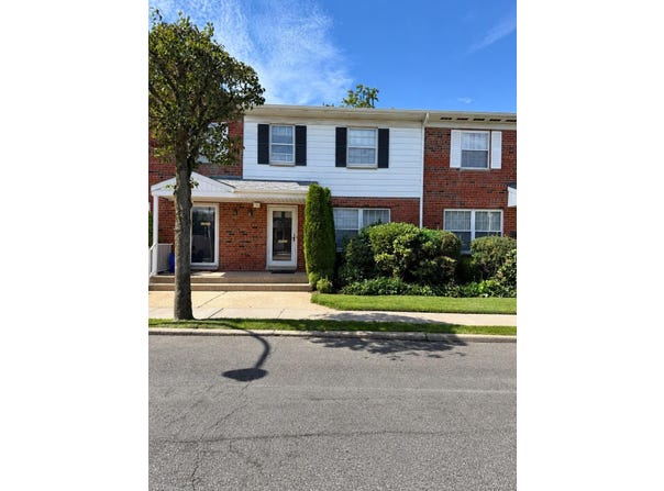 678 Front Street, Hempstead, NY 11550